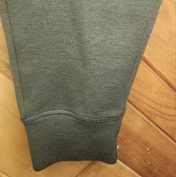 Mitre Men's Green Medium Jogger Sweatpants - Picture 7 of 13